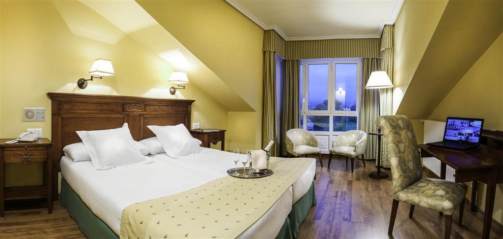 Silken Spa La Hacienda De Don Juan Llanes Eksteriør billede